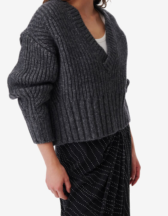 OVERSIZED V-NECK SWEATER