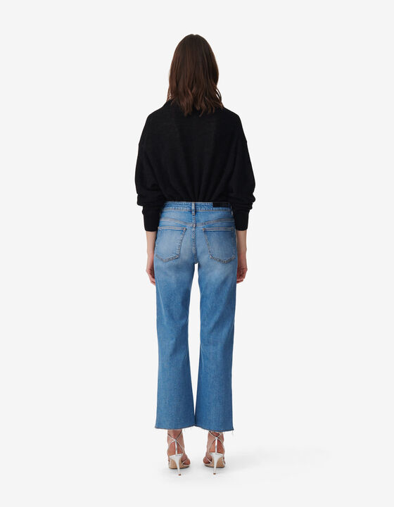 CROPPED JEANS WITH RAW EDGES