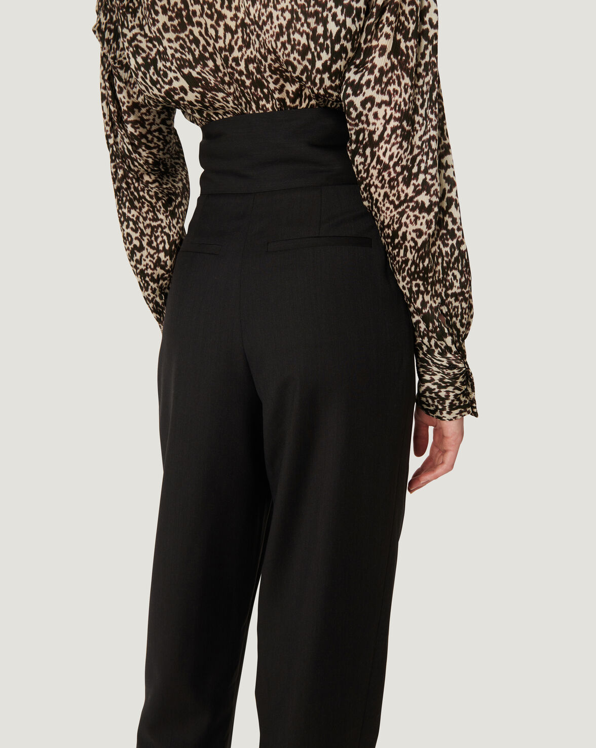 BEYER PLEATED PAPERBAG PANTS image number null