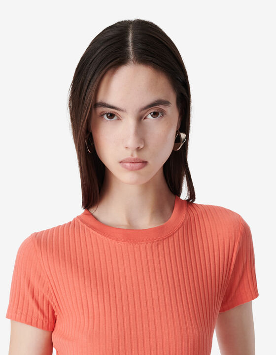 SHORT-SLEEVED T-SHIRT