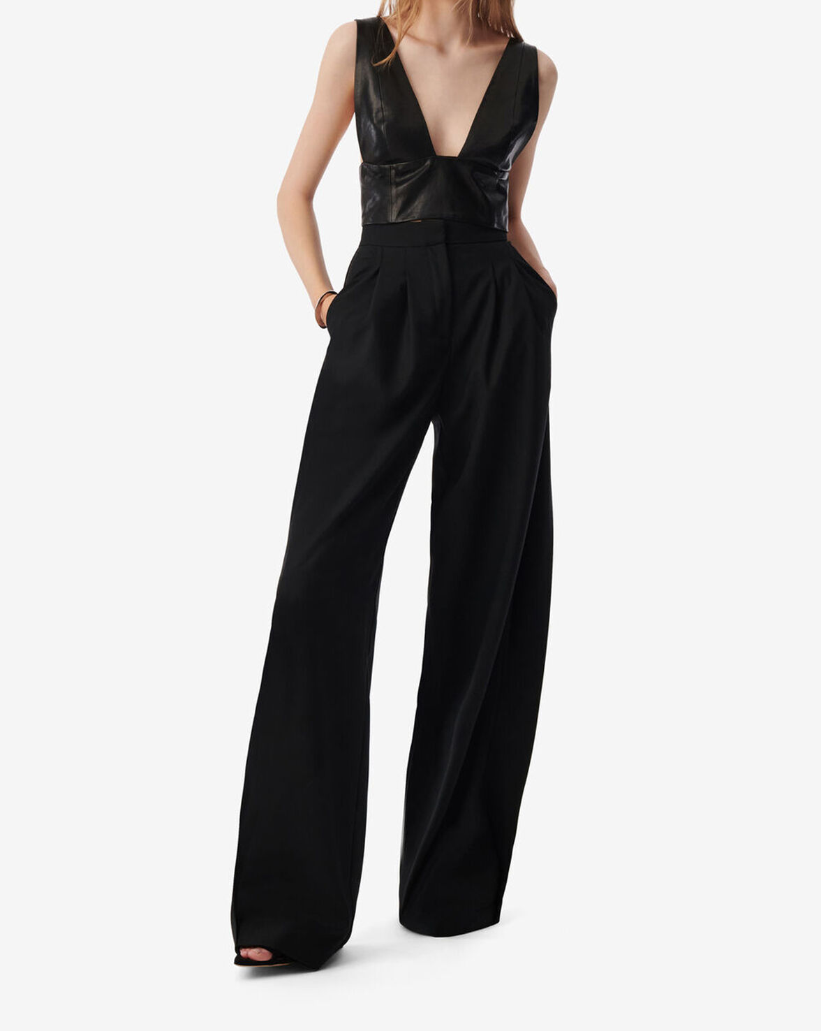 AMAIA image number null