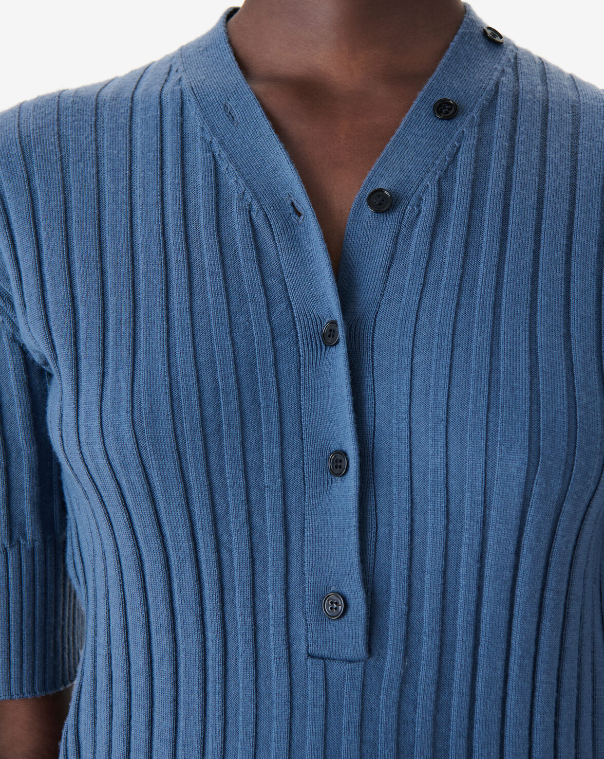 LUNEA image number null