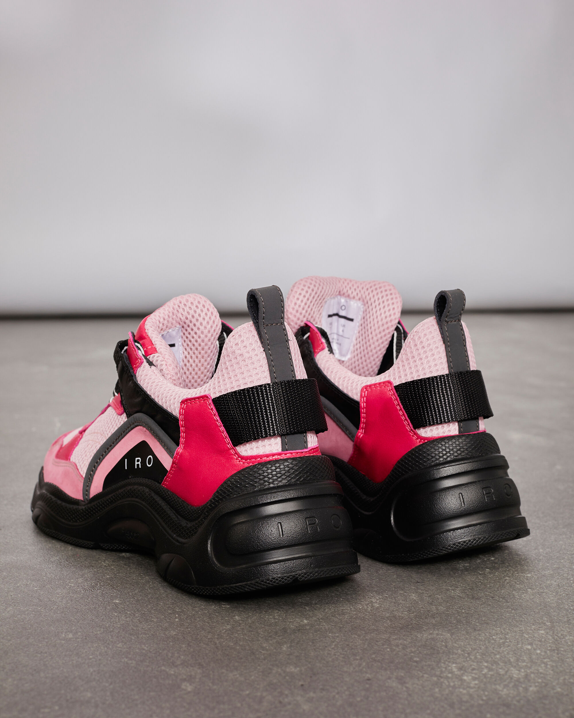 IRO SUMMER 2020 CAPSULE | CURVERUNNES SNEAKERS