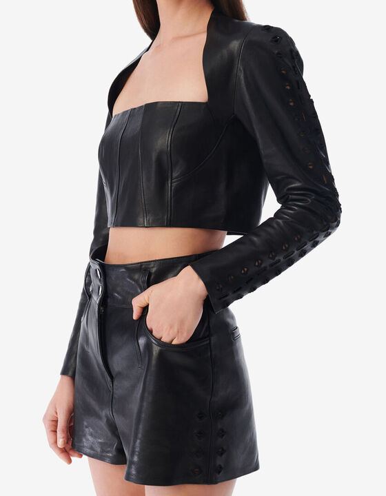 TOP RACCOURCI BRODÉ EN CUIR