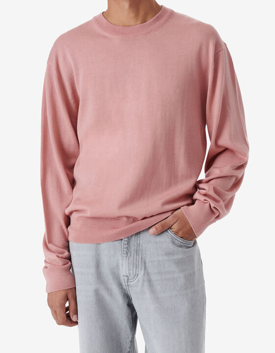 ROUND-NECK SWEATER