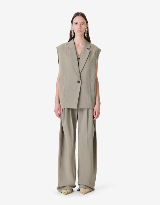 SLEEVELESS TAILORED JACKET