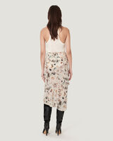 AMELY SCOOP NECK THIN STRAP TANK TOP image number null