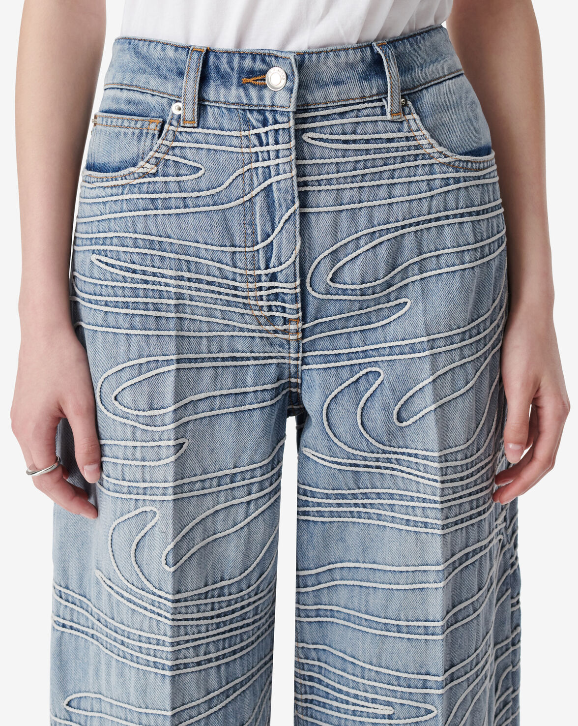 VOLCY image number null