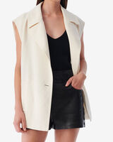 KARINE image number null