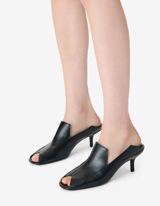 OPEN-TOED HEELED MULES