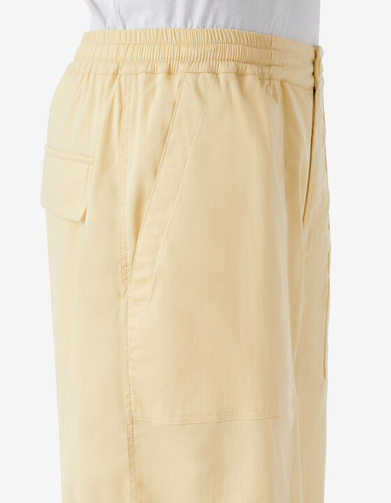 SHORTS WITH ELASTIC WAISTBAND