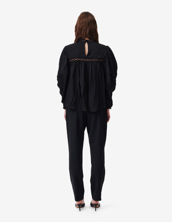 LONG-SLEEVED LACE TOP