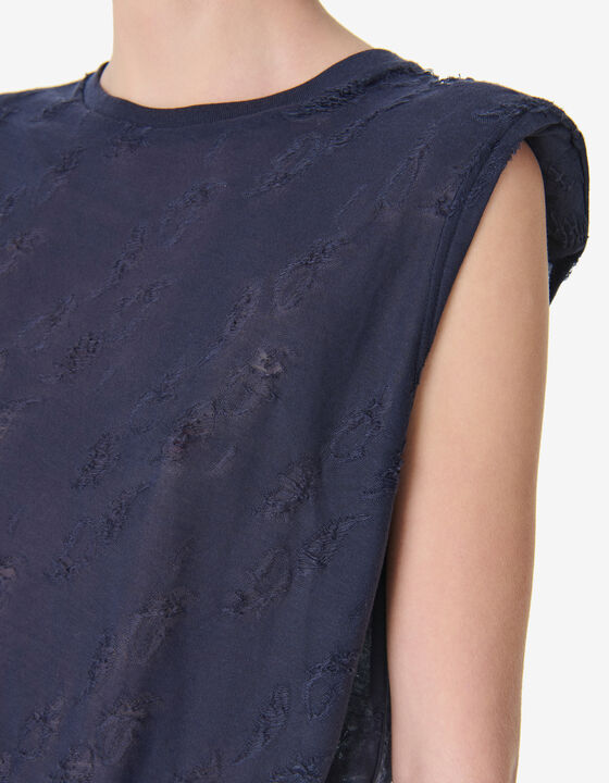 TEXTURED SLEEVELESS T-SHIRT