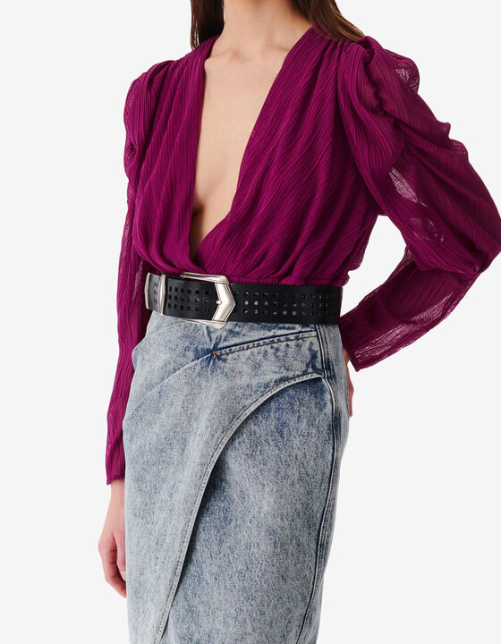 CROPPED AND PLEATED V-NECK TOP