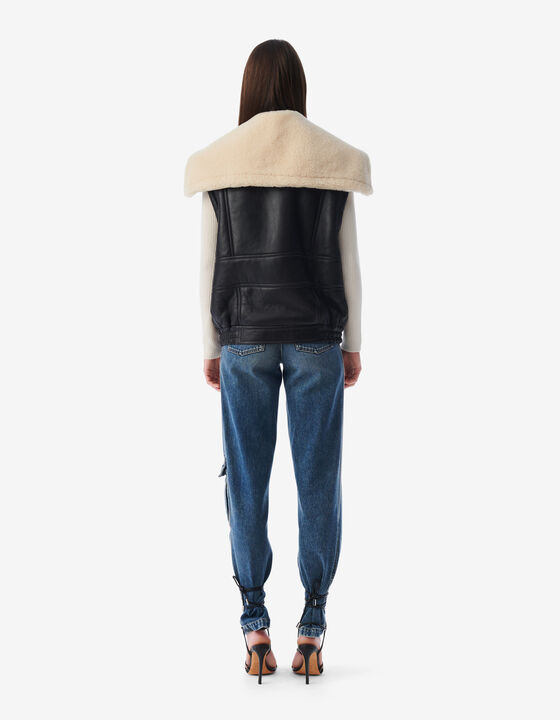 SLEEVELESS LEATHER JACKET