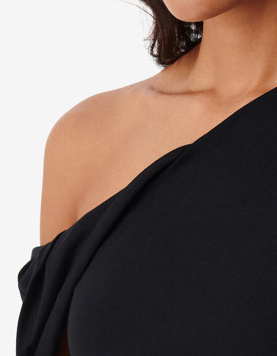 ASYMMETRICAL T-SHIRT