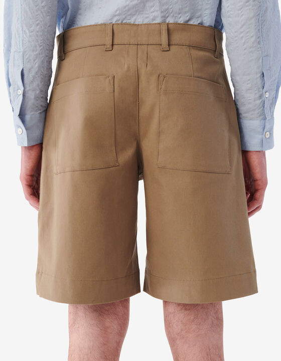 STRAIGHT-FIT BERMUDA SHORTS