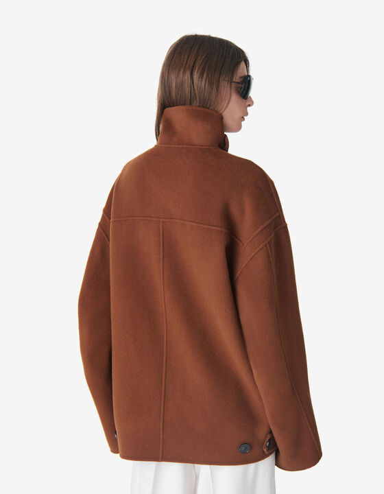 VESTE &Agrave; COL MONTANT