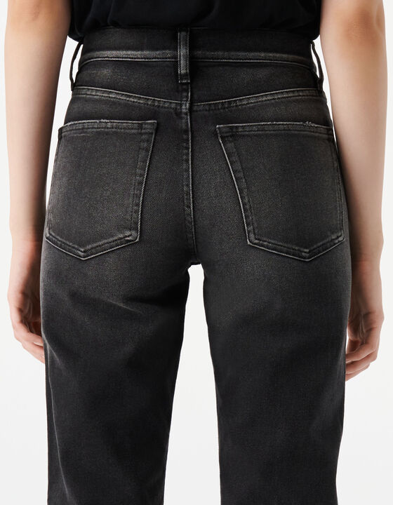 STRAIGHT JEANS