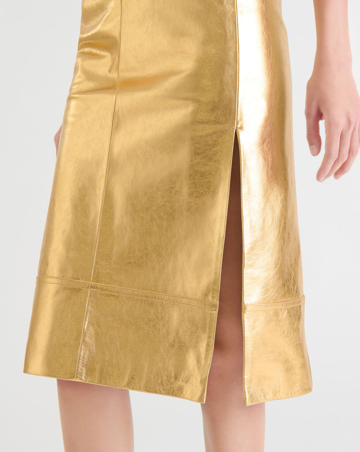 REESON image number null