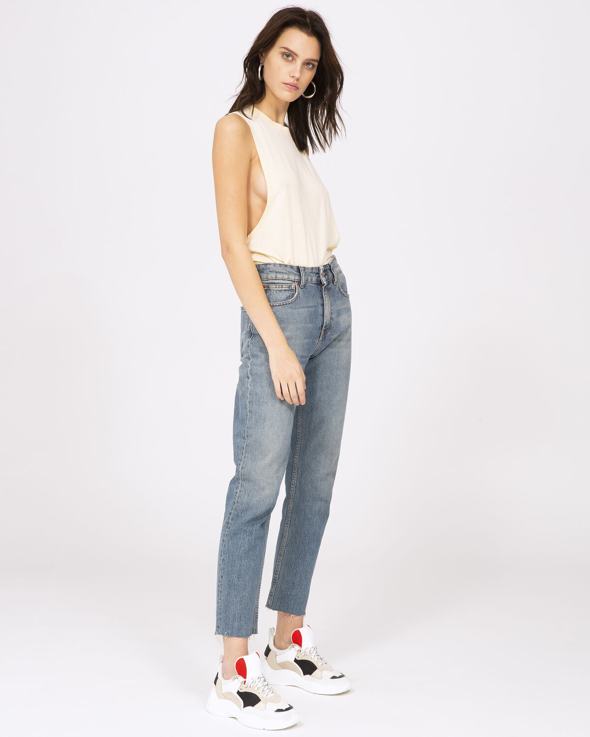 Photo of IRO Paris Chary Jeans Blue And Grey - These Regular Jeans Are An Essential Part Of The Wardrobe With Their Sharp, Slightly Frayed Edges. Combine Them With A Pair Of Pumps For A Beautifully Slim Silhouette. Spring Summer 19