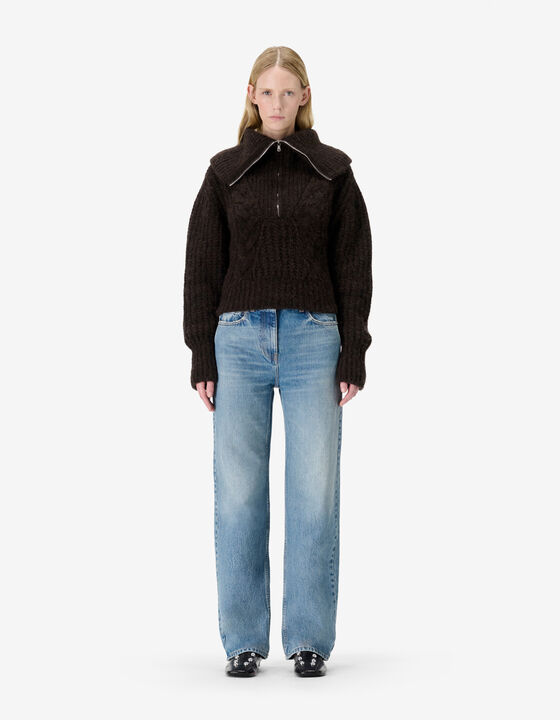 STRAIGHT JEANS