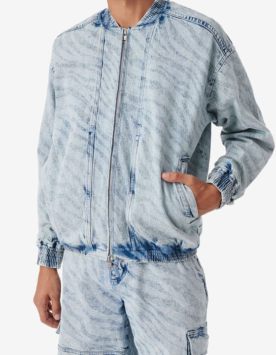 BOMBER EN DENIM
