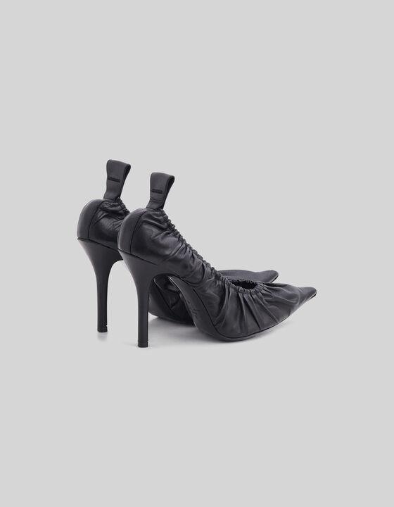 PLEATED LEATHER PUMPS
