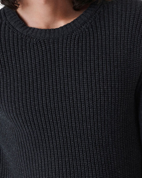 JOKOL DISTRESSED ROUND NECK SWEATER