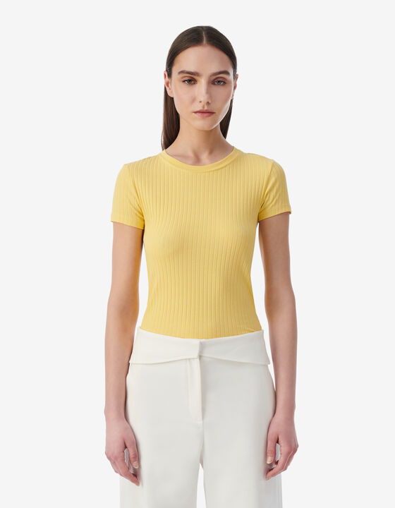 SHORT-SLEEVED T-SHIRT