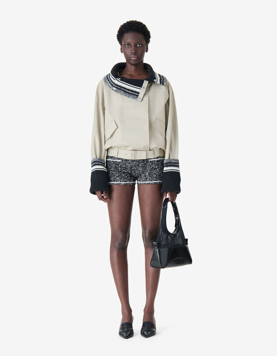 SHORT TRENCH COAT WITH CONTRAST COLLAR