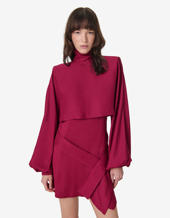 SHORT DRESS WITH A HIGH NECKLINE