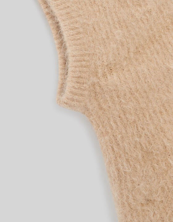 HOODED CAPE SCARF