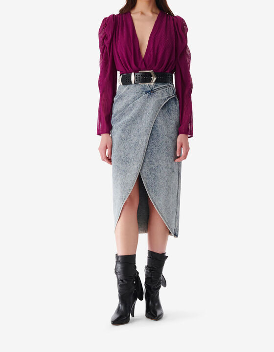 CROPPED AND PLEATED V-NECK TOP