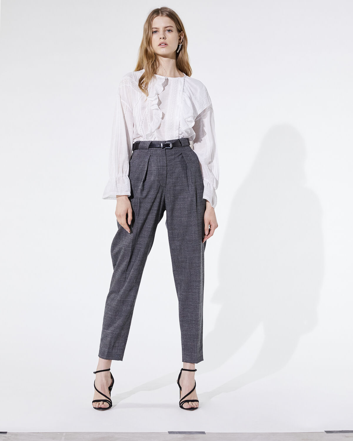 Photo of IRO Paris Orlea Trousers Grey - Inspired By The Men's Wardrobe, These Virgin Wool Clip Pants Are A Must-have Of The Season. Combine Them With A Linen Top And A Pair Of Pumps For A Resolutely Modern And Feminine Look. Fall Winter 19