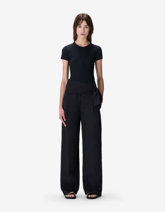 SHORT-SLEEVED T-SHIRT