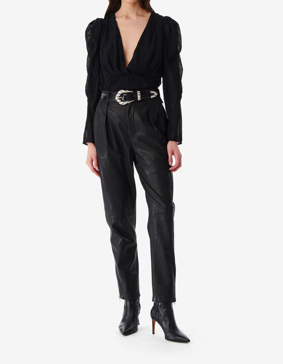 CROPPED AND PLEATED V-NECK TOP