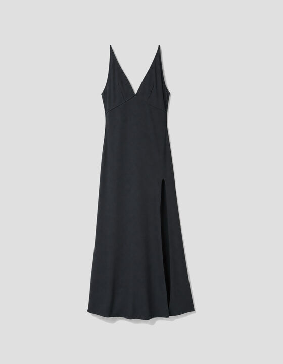LONG DRESS WITH A PLUNGING NECKLINE