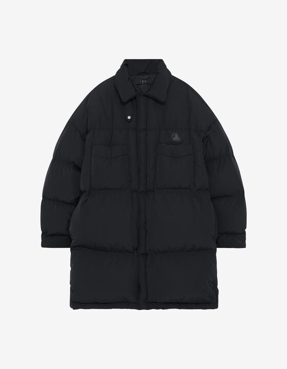 DOWN JACKET WITH A CLASSIC COLLAR