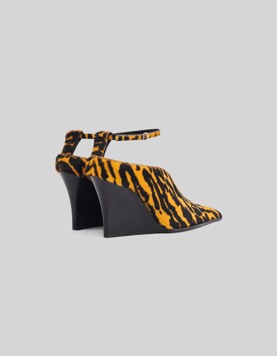 PONY HEEDED MULES