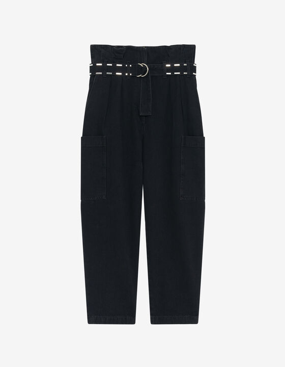 BELTED CARROT CUT JEANS