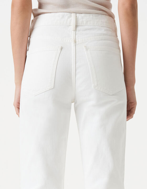 HIGH-WAISTED STRAIGHT-LEG JEANS