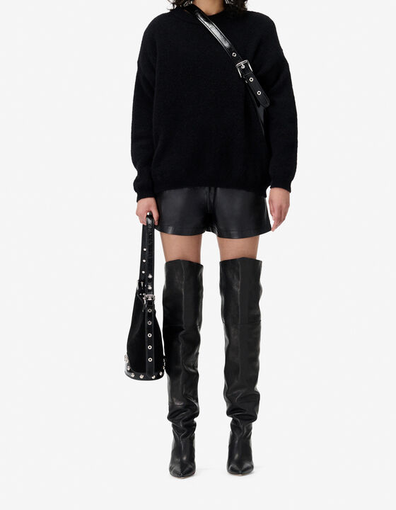 ROUND-NECK PULL