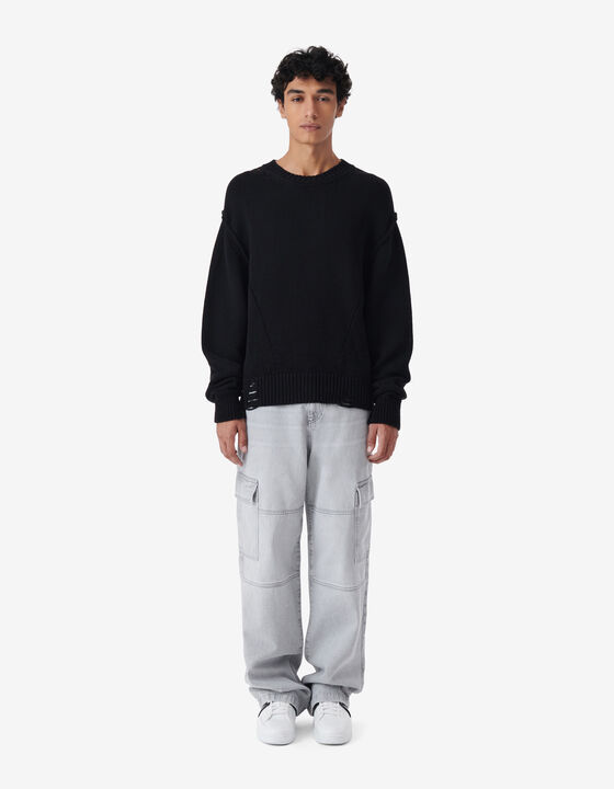 ROUND-NECK SWEATER