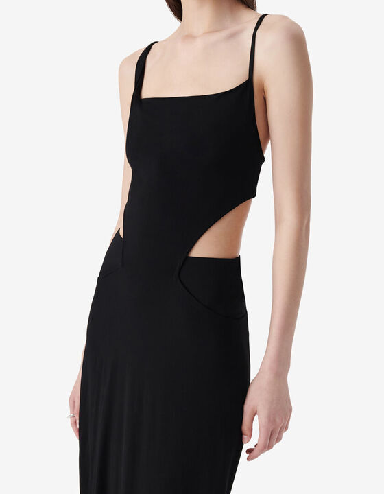 ROBE LONGUE COL CARR&Eacute;