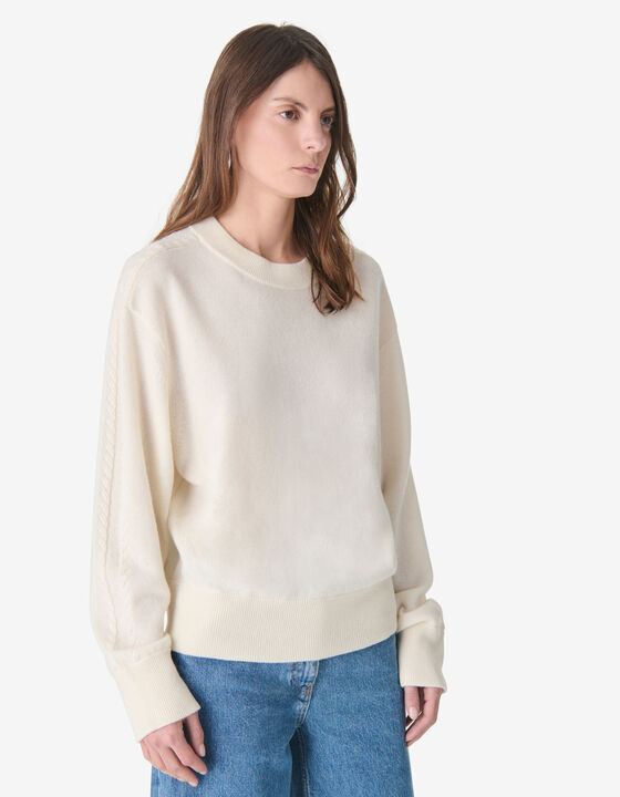 ROUND-NECK CASHMERE SWEATER