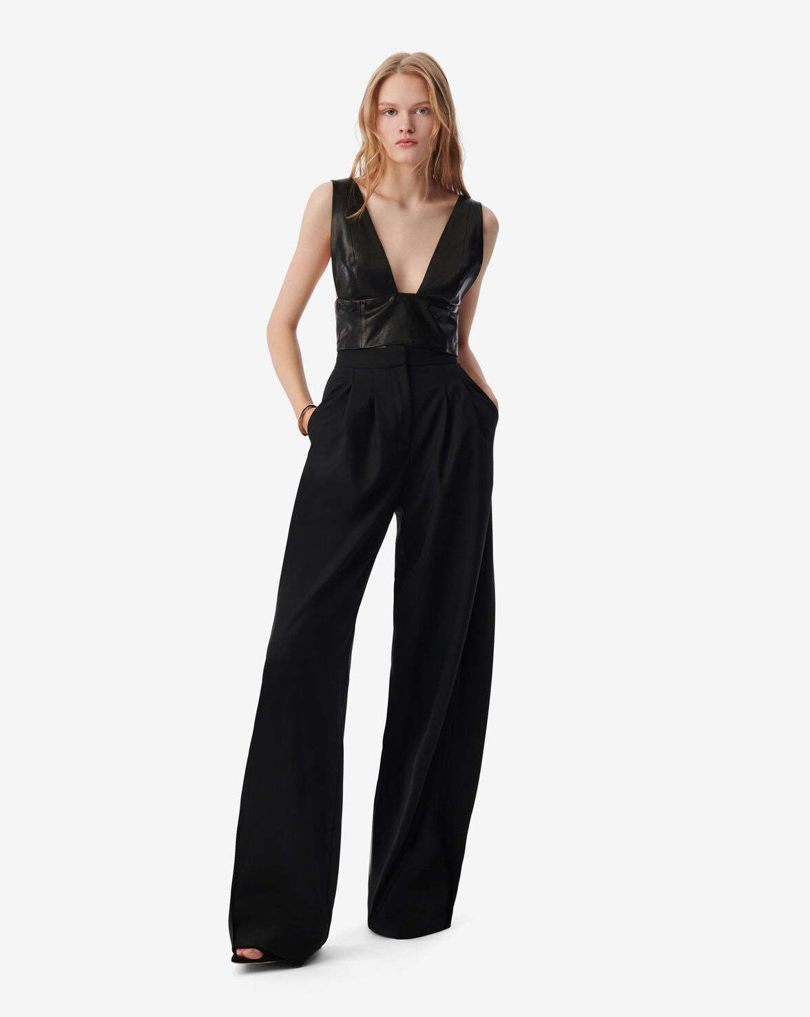 AMAIA image number null