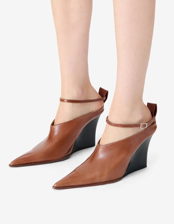POINTED-TOE HEELED MULES