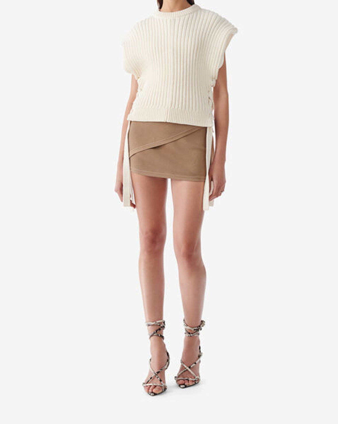 FILLIA image number null