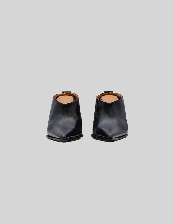 MULES &Agrave; TALONS